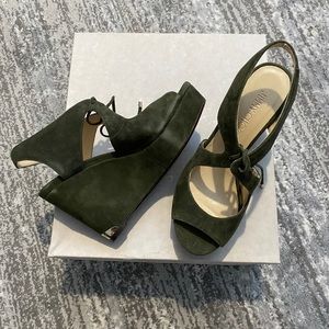 Suede green wedge jimmy Choo